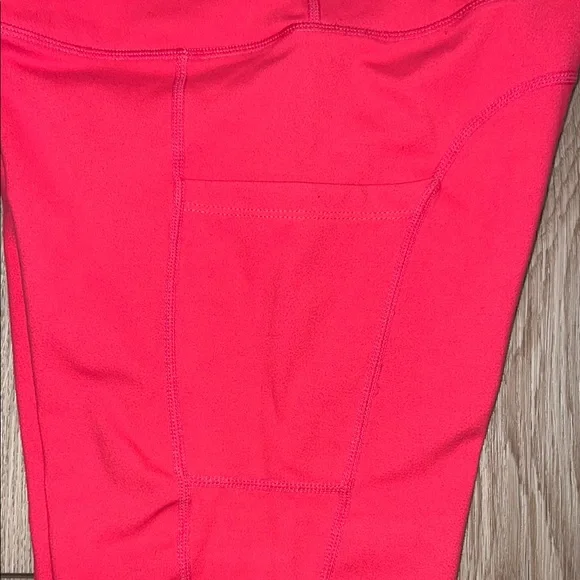 Vibrant Coral High-Waist Capri Leggings with Side Pockets Yoga Tights - Picture 7 of 7